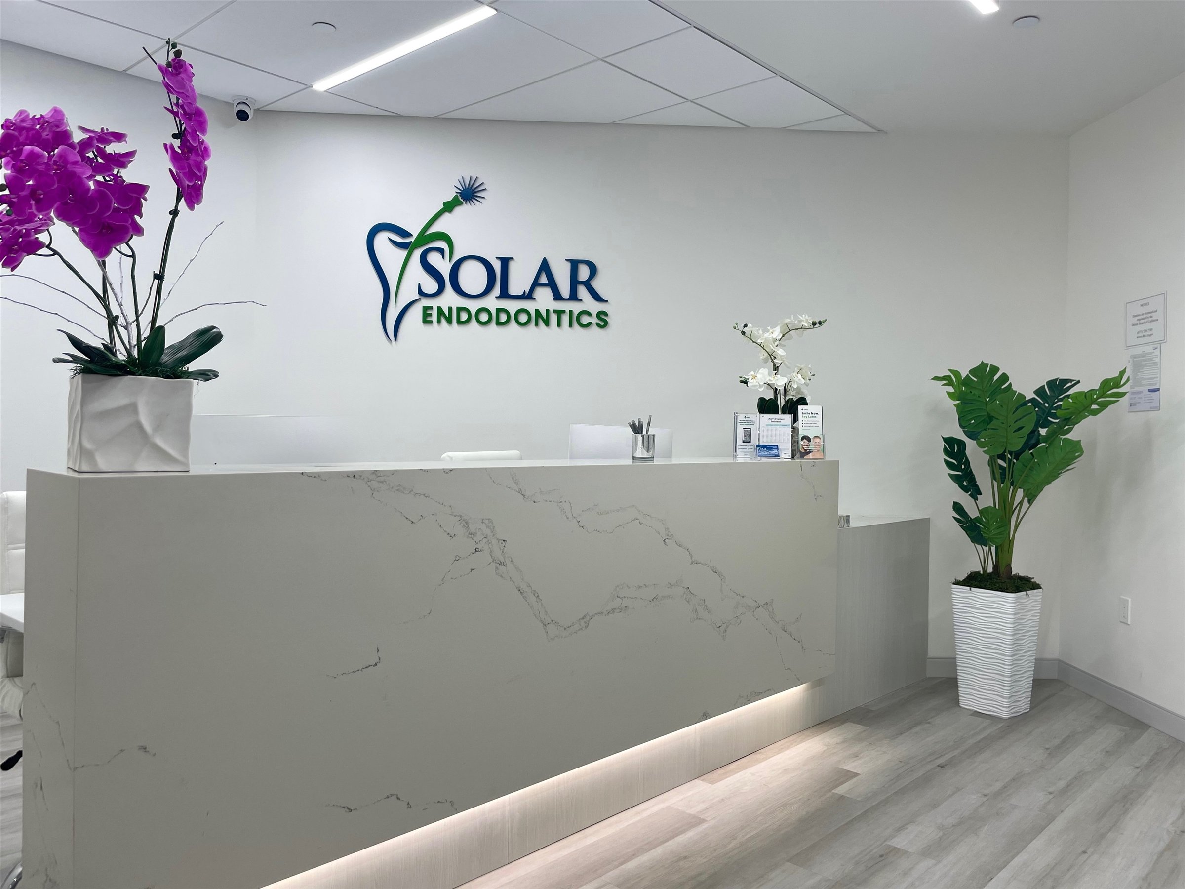 Solar Endodontics front desk and reception area